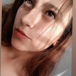 Starhanny_ naked before webcam in live video chat
