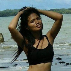 SweetOne_4u naked before webcam in live video chat