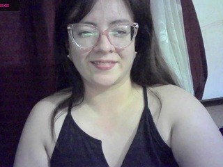 sweetredheadria naked on cam. Free Live Sex Chat Room