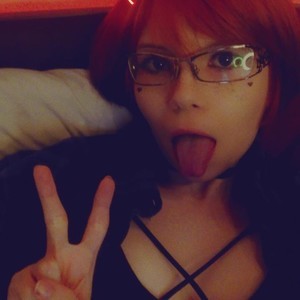Yumikawwaii naked before webcam in live video chat