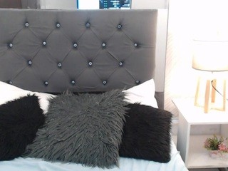 aliceesnow naked on cam. Free Live Sex Chat Room