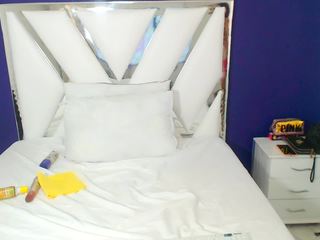 aslheybrown naked on cam. Free Live Sex Chat Room