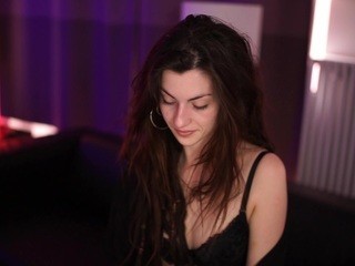 Ave Love naked on cam. Free Live Sex Chat Room