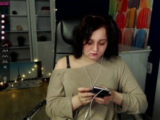 avril-lav naked on cam. Free Live Sex Chat Room