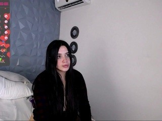 Black Widow, ? naked on cam. Free Live Sex Chat Room