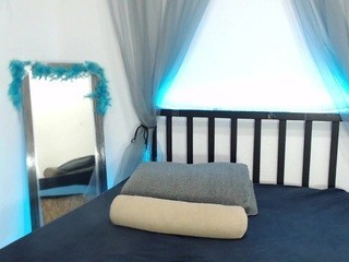 iam-charllotte naked on cam. Free Live Sex Chat Room