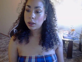 Maxie naked on cam. Free Live Sex Chat Room