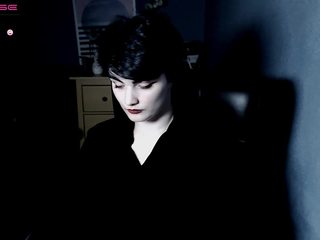 MIstress Misa naked on cam. Free Live Sex Chat Room