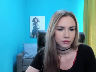 PIPER naked on cam. Free Live Sex Chat Room