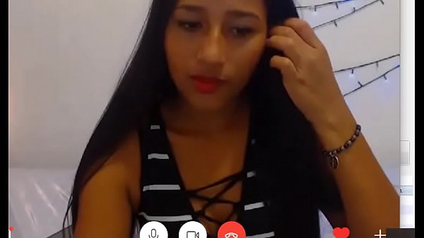 Puta de cam4 se mete el dedo en video llamada conmigo LLEGA AL ORGASMO