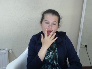 Girl-Smile naked on cam. Free Live Sex Chat Room