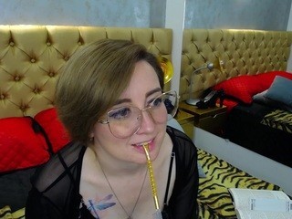 sweet-alissonn naked on cam. Free Live Sex Chat Room