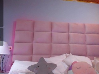 Emily-cooperr naked on cam. Free Live Sex Chat Room