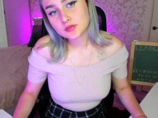 GummyPeach naked on cam. Free Live Sex Chat Room