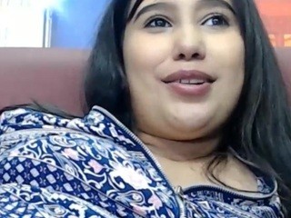kylie-Rich naked on cam. Free Live Sex Chat Room