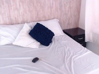 Naisha-lewis naked on cam. Free Live Sex Chat Room