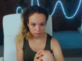 AprilSoul naked on cam. Free Live Sex Chat Room