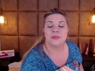 BBW Milf , ? naked on cam. Free Live Sex Chat Room