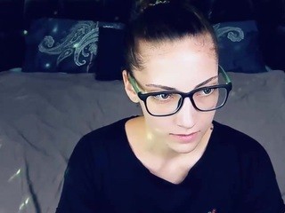DaissyWong naked on cam. Free Live Sex Chat Room
