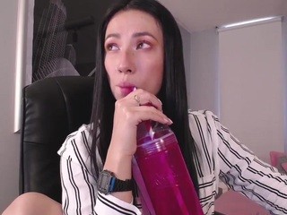 ?, lily ? naked on cam. Free Live Sex Chat Room