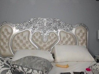 isabella-beauty naked on cam. Free Live Sex Chat Room