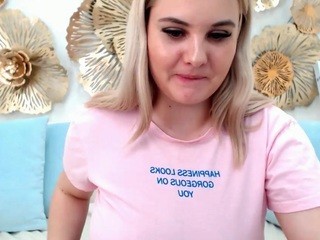 Lana-Cake naked on cam. Free Live Sex Chat Room