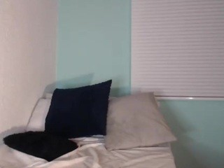 lisa-guti naked on cam. Free Live Sex Chat Room