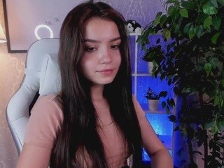 Lissi-di naked on cam. Free Live Sex Chat Room