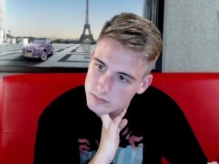 SolomonKen naked on cam. Free Live Sex Chat Room