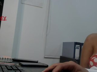 AMY HONNEY :) naked on cam. Free Live Sex Chat Room
