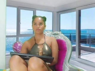 ChocolateHott naked on cam. Free Live Sex Chat Room