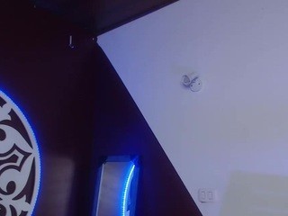 gabbycruzz naked on cam. Free Live Sex Chat Room