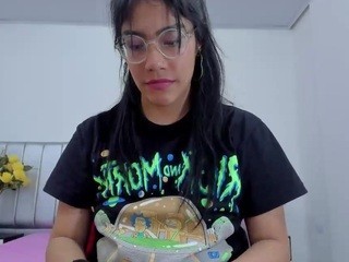 Karen-Presley naked on cam. Free Live Sex Chat Room