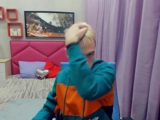 Kevell naked on cam. Free Live Sex Chat Room