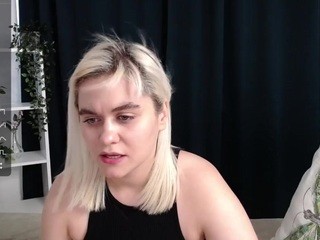 Lona naked on cam. Free Live Sex Chat Room