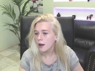 NicoleEliston naked on cam. Free Live Sex Chat Room