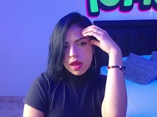 SARA-THOMPSON naked on cam. Free Live Sex Chat Room