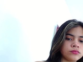 Thaais naked on cam. Free Live Sex Chat Room