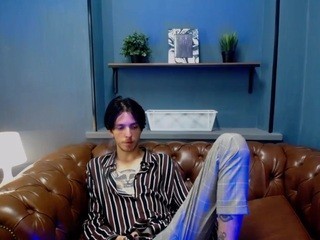 VinceStapes naked on cam. Free Live Sex Chat Room