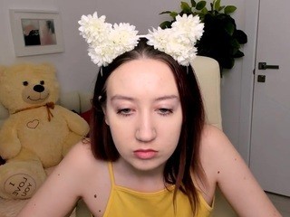AliceCruze naked on cam. Free Live Sex Chat Room