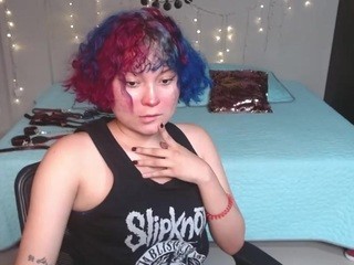 Aliienkonan-god naked on cam. Free Live Sex Chat Room