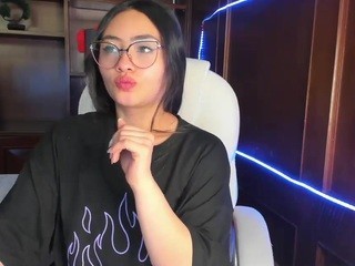darlyn-17 naked on cam. Free Live Sex Chat Room