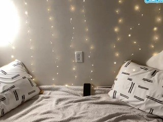 FreakyMIchelle naked on cam. Free Live Sex Chat Room
