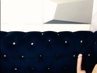 HANNA-XLUT naked on cam. Free Live Sex Chat Room