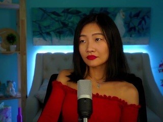 IvyReenie naked on cam. Free Live Sex Chat Room