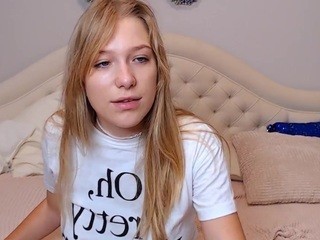MelissaVert naked on cam. Free Live Sex Chat Room
