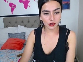 Sara-winnehouse naked on cam. Free Live Sex Chat Room