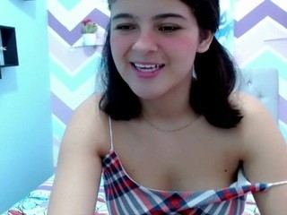 Sophy-Dreams naked on cam. Free Live Sex Chat Room