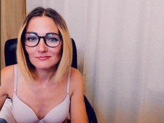 YourSecretDreams naked on cam. Free Live Sex Chat Room