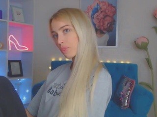ameliasue naked on cam. Free Live Sex Chat Room
